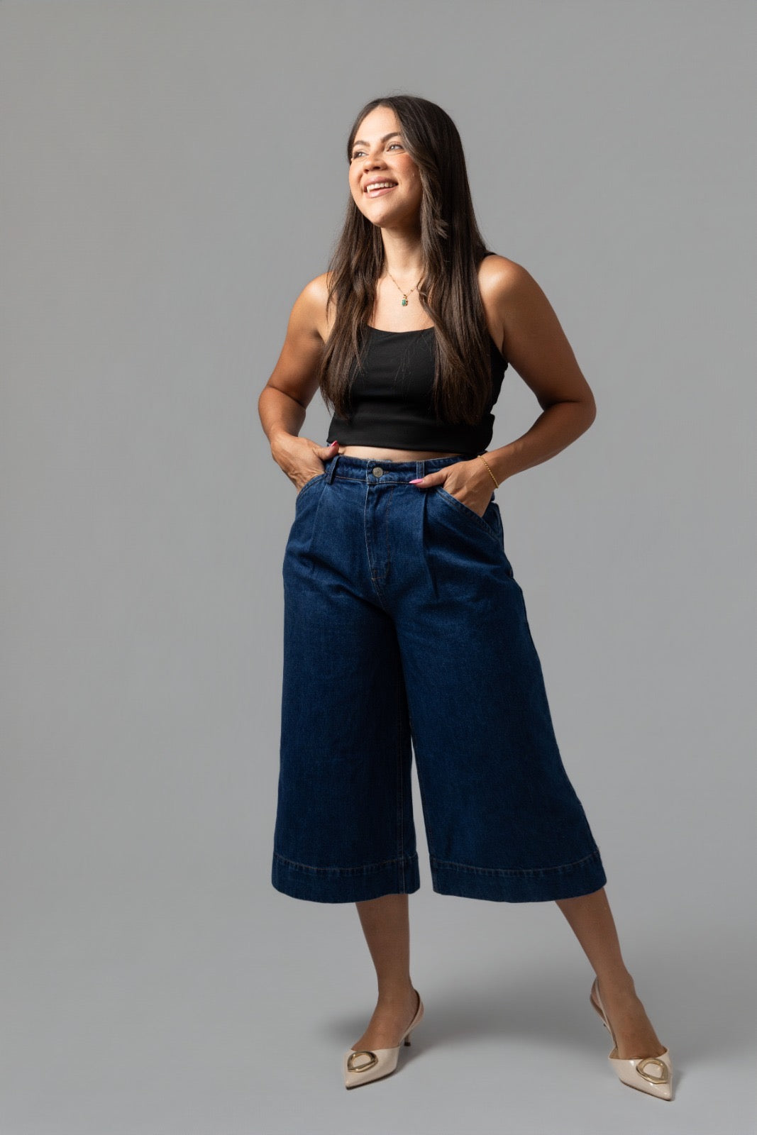 Wide Cropped Jeans