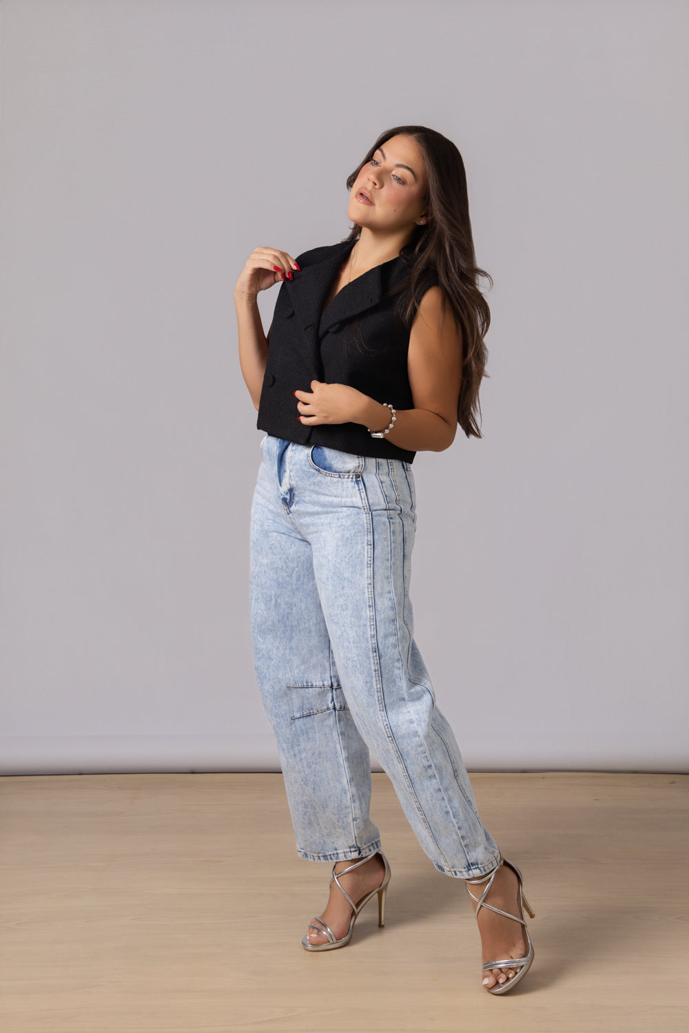 Light Wash Barrel Jeans
